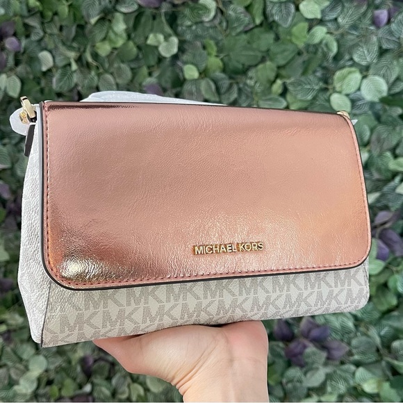 MICHAEL KORS Jet Set Medium Signature Convertible Crossbody Bag Metallic Pink - Picture 2 of 8